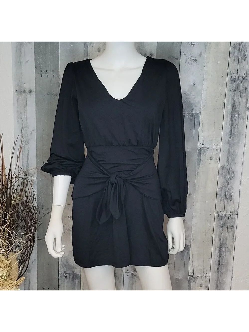 Susana Monaco Gathered Sleeve Dress - Picture 2 of 12